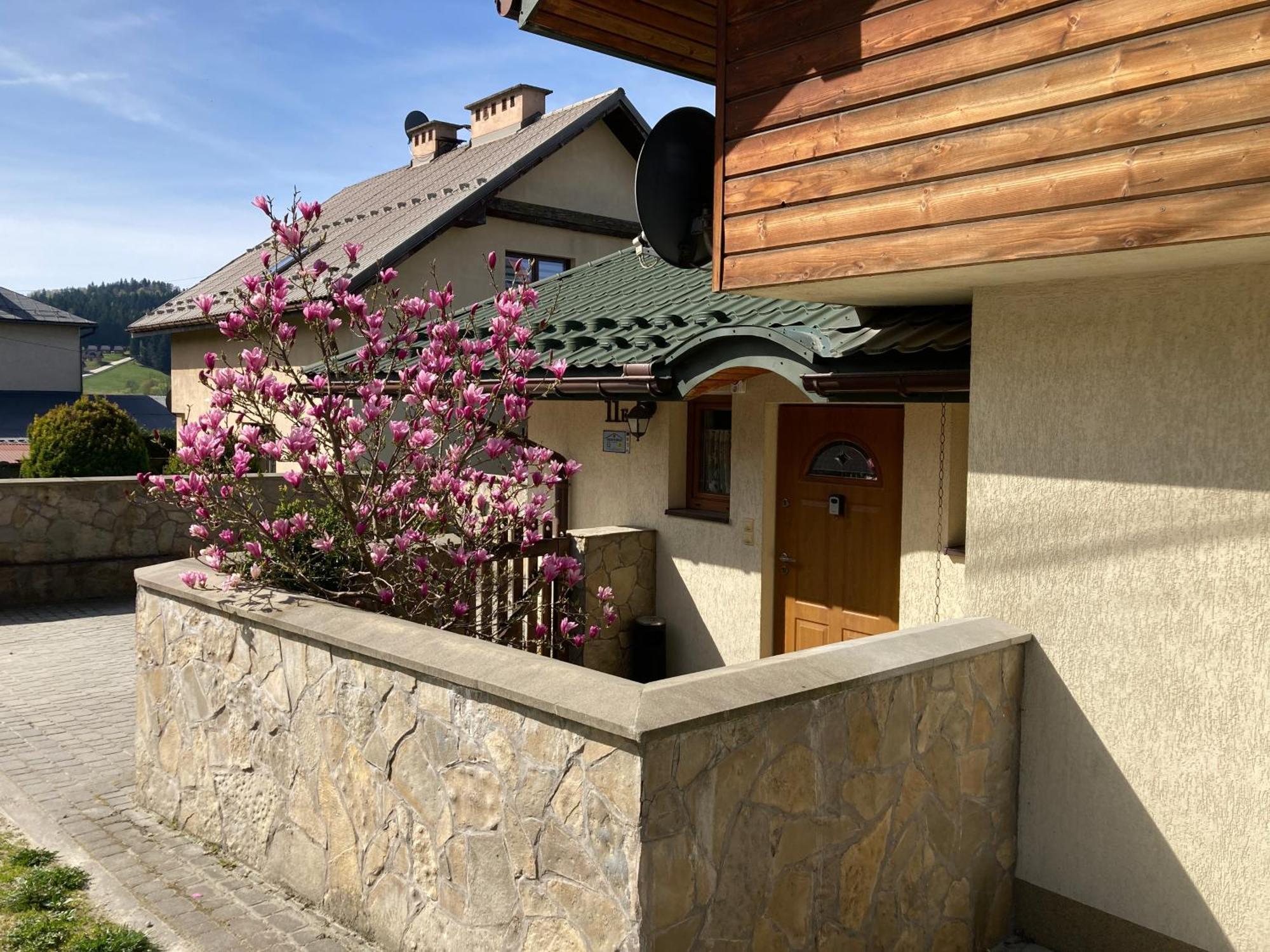 Apartamenty-Studio Noclegi Wczasy Wakacje Ferie - Pobyty Rodzinne รับกา ภายนอก รูปภาพ
